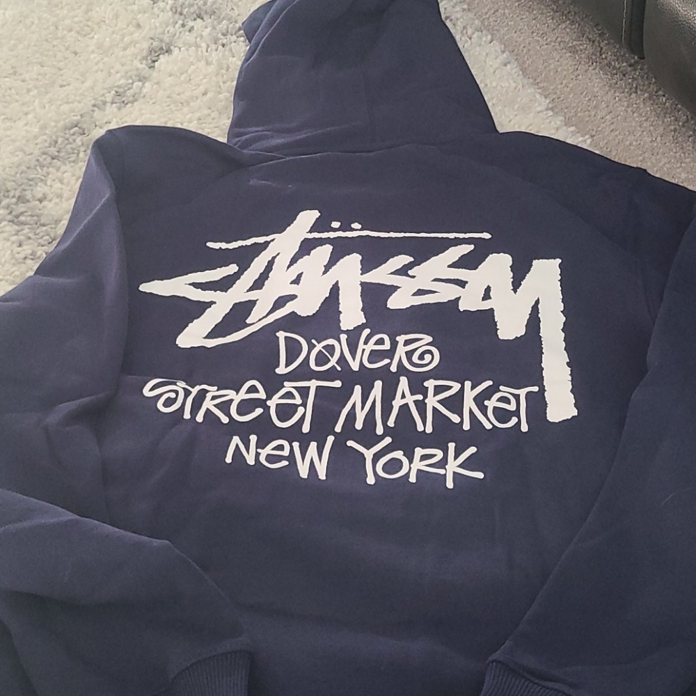 Stussy Stock DSM N.Y. Hoodie in Navy 🆕️ - Picture 3 of 6